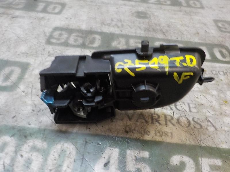 Recambio de maneta interior trasera derecha para toyota yaris 1.4 turbodiesel cat referencia OEM IAM 6920502330C2  