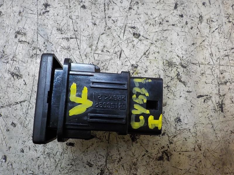 Recambio de modulo electronico para toyota yaris 1.4 turbodiesel cat referencia OEM IAM 896900D050  