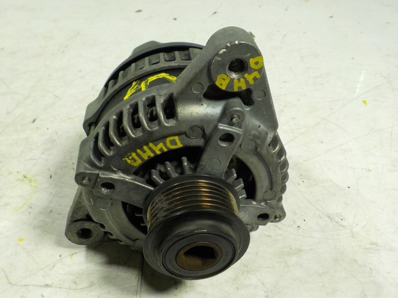 Recambio de alternador para kia sorento drive 2wd referencia OEM IAM  373002F200 