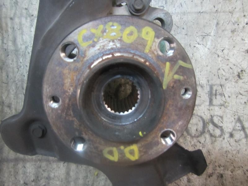 Recambio de mangueta delantera derecha para fiat linea (110) dynamic referencia OEM IAM 51785023  