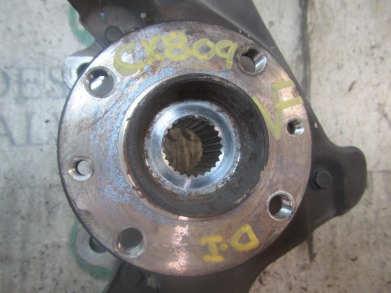 Recambio de mangueta delantera izquierda para fiat linea (110) dynamic referencia OEM IAM 51785024  