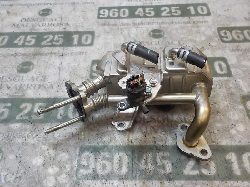 Recambio de enfriador egr para toyota yaris 1.4 turbodiesel cat referencia OEM IAM 2560133070  