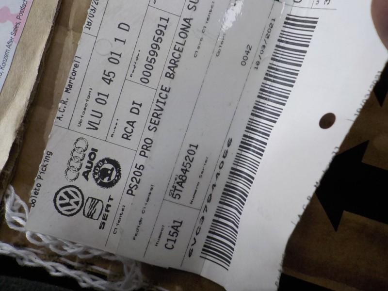 Recambio de cristal puerta delantero izquierdo para volkswagen touran (5t1) 1.6 tdi referencia OEM IAM  5TA845201 