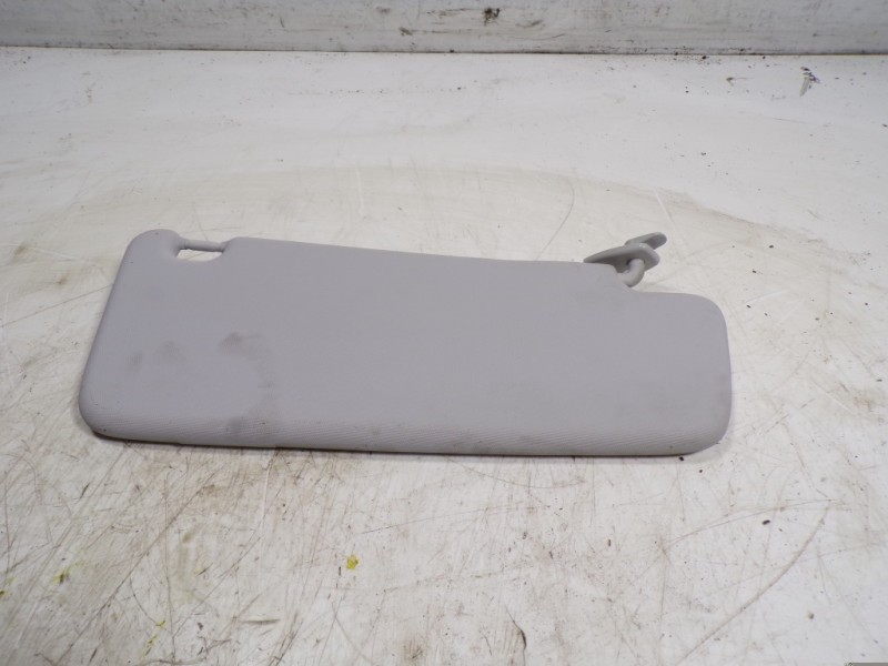 Recambio de parasol izquierdo para opel corsa e 1.4 referencia OEM IAM 13424475  