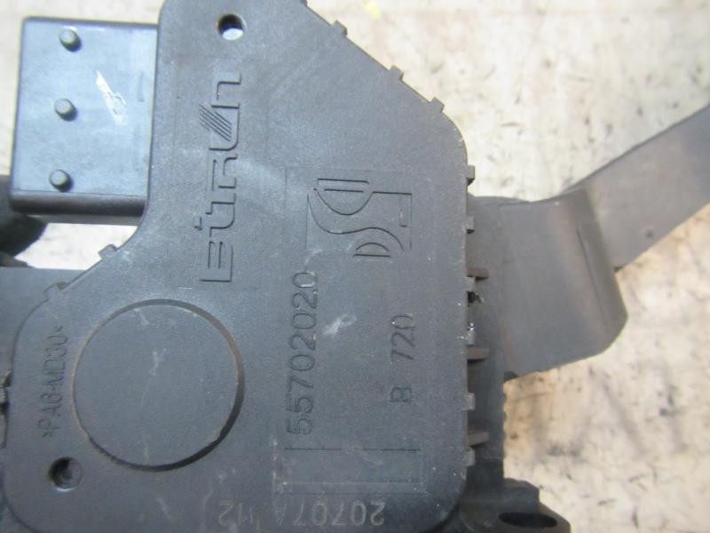 Recambio de potenciometro pedal para fiat linea (110) dynamic referencia OEM IAM 55702020 55702020 