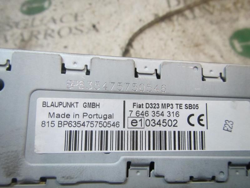 Recambio de sistema audio / radio cd para fiat linea (110) dynamic referencia OEM IAM 735485946 7646354316 