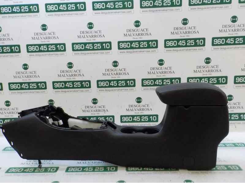 Recambio de apoyabrazos central para jeep compass ii 1.4 m-air cat referencia OEM IAM   