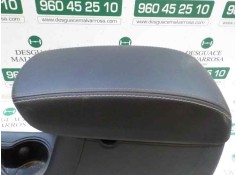 Recambio de apoyabrazos central para jeep compass ii 1.4 m-air cat referencia OEM IAM    2