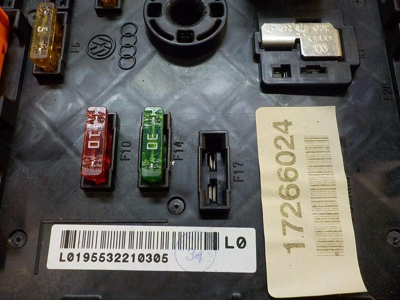 Recambio de caja reles / fusibles para volkswagen passat berlina (3c2) 2.0 tdi referencia OEM IAM 3C0937125  