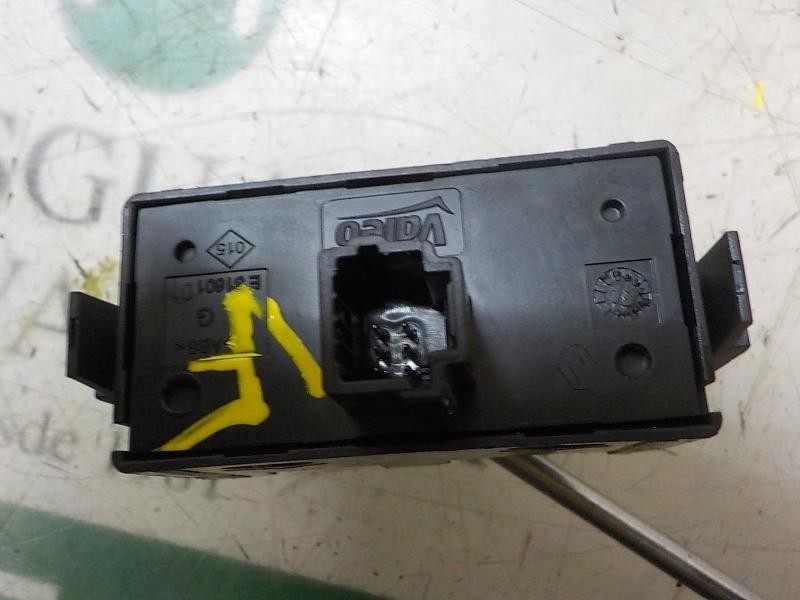 Recambio de warning para dacia sandero 1.2 16v cat referencia OEM IAM 252905668R  