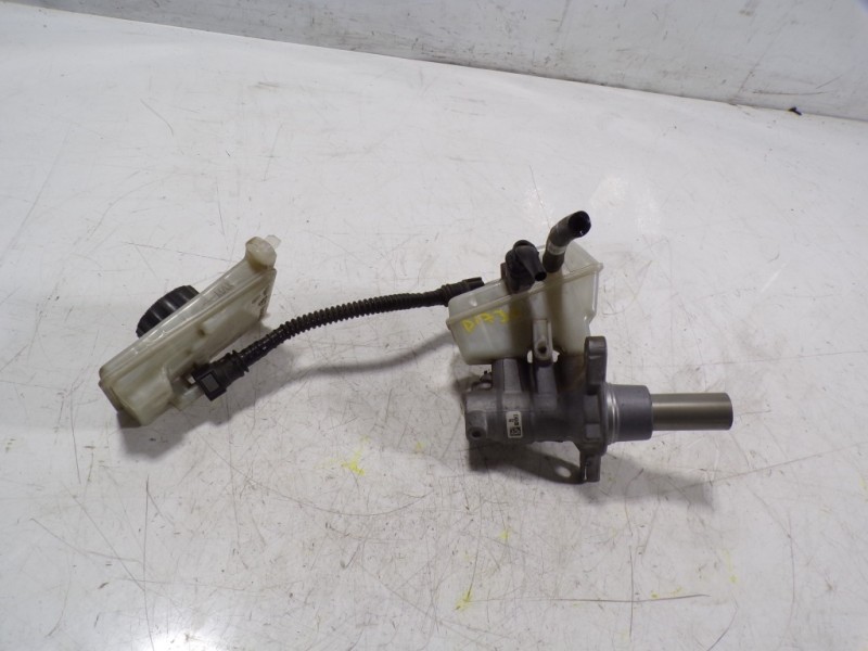 Recambio de bomba freno para peugeot 308 active referencia OEM IAM 1610017880  