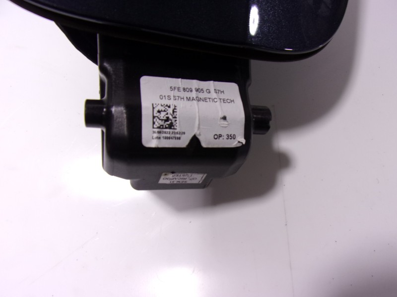 Recambio de tapa combustible para cupra leon sportstourer (kl8) 1.4 tsi phev referencia OEM IAM 5FE809905GGRU  