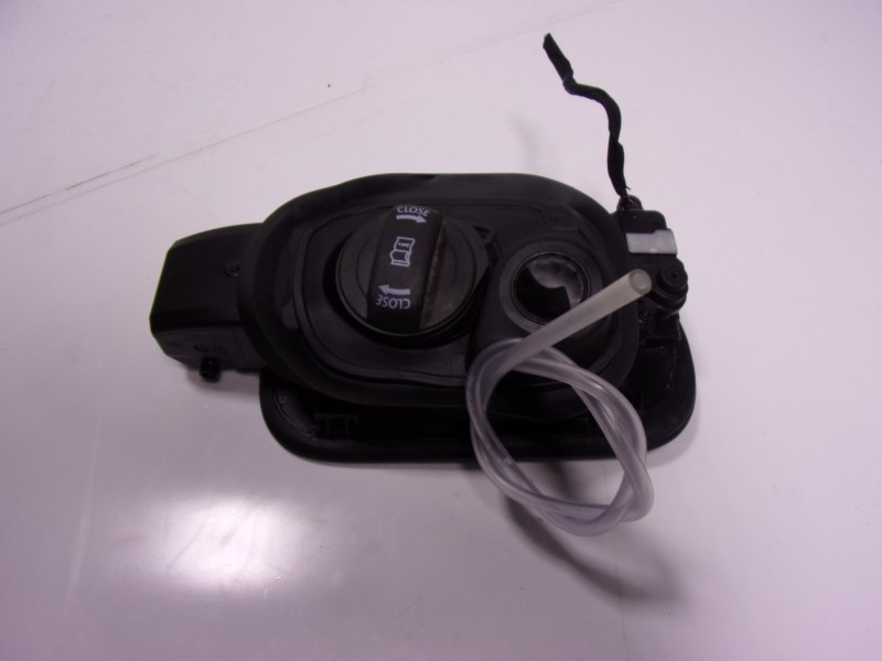 Recambio de tapa combustible para cupra leon sportstourer (kl8) 1.4 tsi phev referencia OEM IAM 5FE809905GGRU  