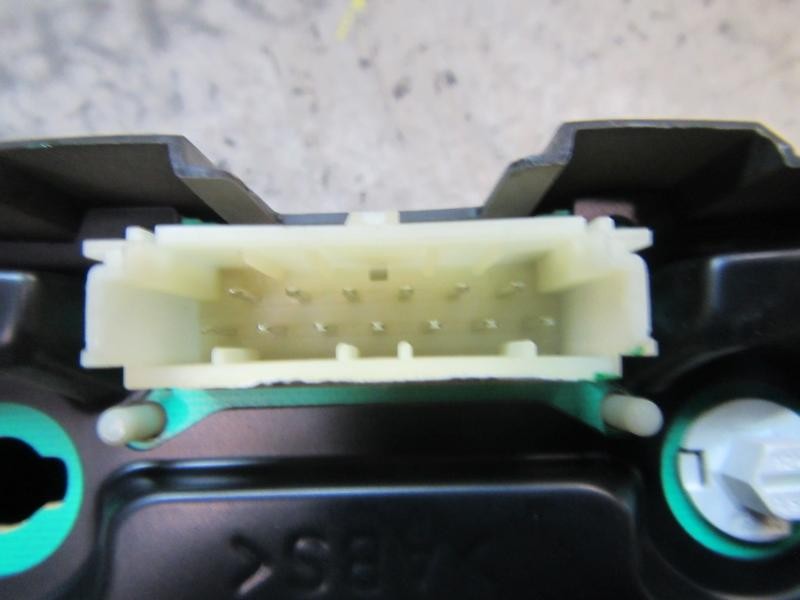 Recambio de cuadro instrumentos para opel meriva 1.7 16v cdti referencia OEM IAM   