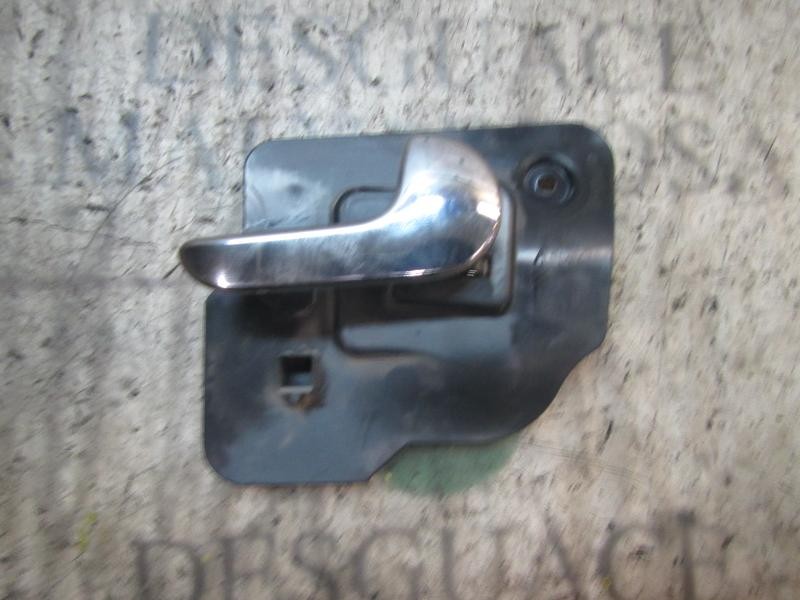 Recambio de maneta interior delantera derecha para opel meriva 1.7 16v cdti referencia OEM IAM   