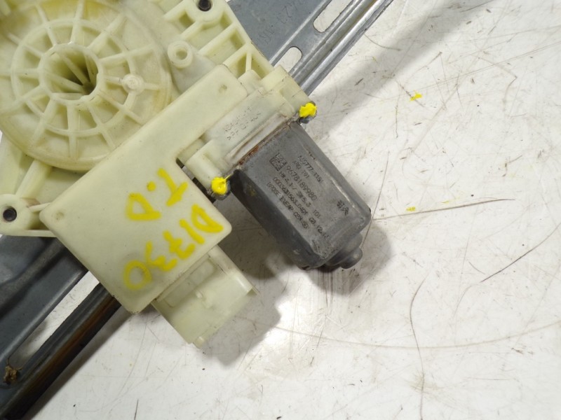 Recambio de elevalunas trasero derecho para peugeot 308 active referencia OEM IAM 9816273480 9678189980 