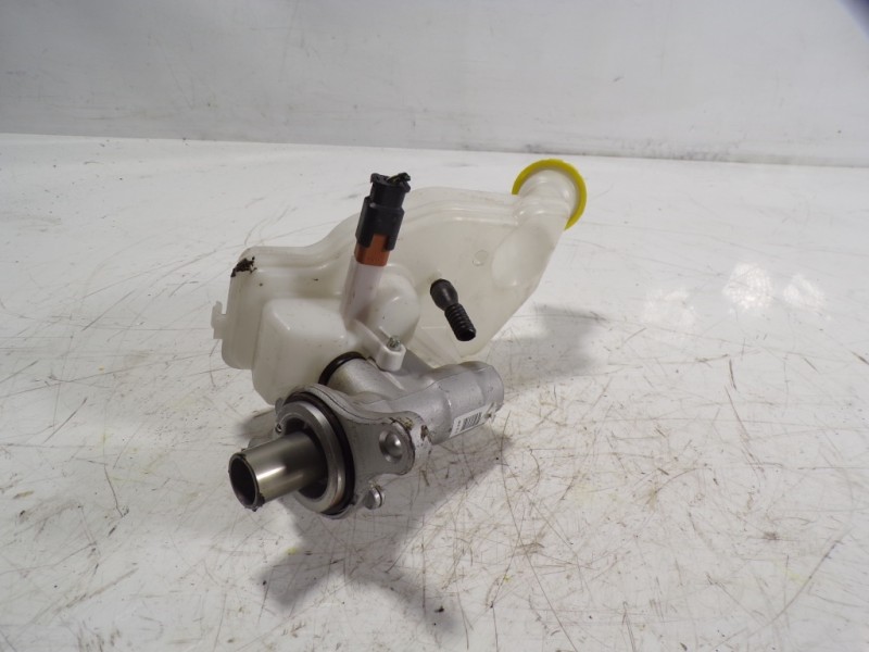 Recambio de bomba freno para citroën c4 cactus 1.2 12v e-thp / puretech referencia OEM IAM 4601R7  