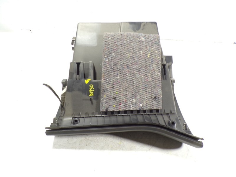 Recambio de guantera para peugeot 308 active referencia OEM IAM 16108047ZD  