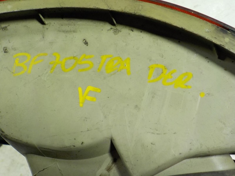 Recambio de piloto trasero derecho para kia carens 2.0 crdi ex monovolumen referencia OEM IAM 0K2JB51150A  