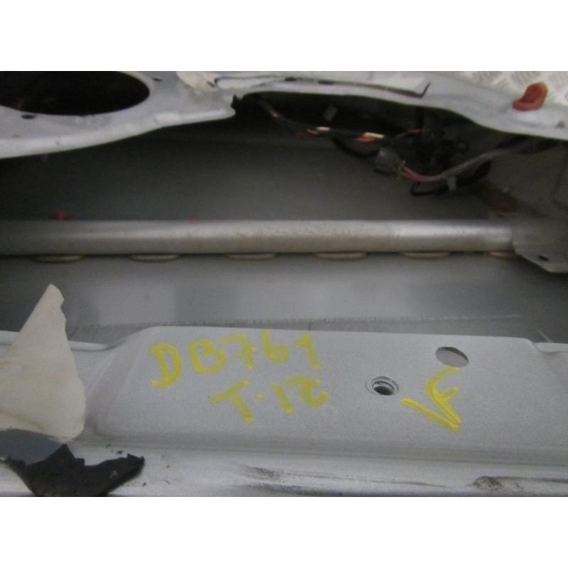 Recambio de puerta trasera izquierda para kia sportage 2.0 crdi referencia OEM IAM   