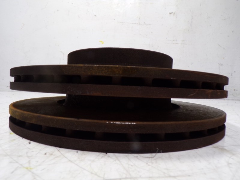 Recambio de disco freno delantero para volkswagen golf vi (5k1) 1.6 tdi dpf referencia OEM IAM 1K0615301AK  