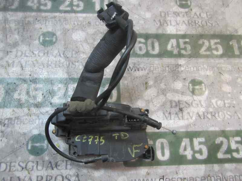 Recambio de cerradura puerta trasera derecha para renault scenic iii grand family edition referencia OEM IAM 825020033R  