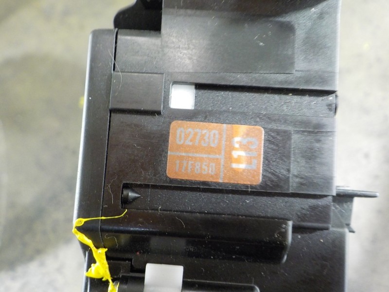 Recambio de mando luces para toyota auris 1.4 turbodiesel cat referencia OEM IAM 8414002730  