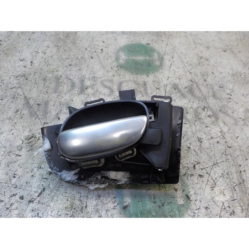 Recambio de maneta interior delantera derecha para peugeot 206+ 1.4 referencia OEM IAM   