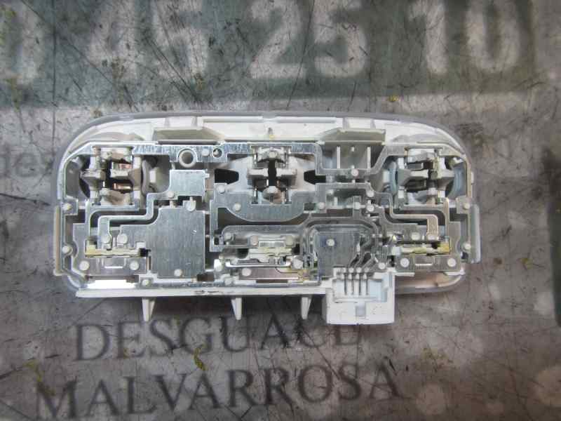 Recambio de piloto interior para renault scenic iii grand family edition referencia OEM IAM 264300008R  