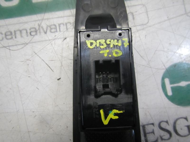 Recambio de mando elevalunas trasero derecho para opel mokka x selective start/stop referencia OEM IAM 22915110 95025525 