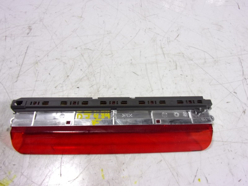 Recambio de piloto trasero central para fiat nuova 500 (150) 1.2 cat referencia OEM IAM 735542373  