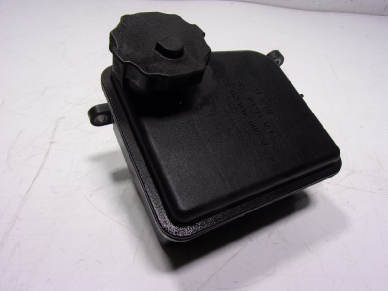 Recambio de deposito servo para mercedes-benz clase clk (w207) coupe 250 cgi blueefficiency referencia OEM IAM  A0004602983 