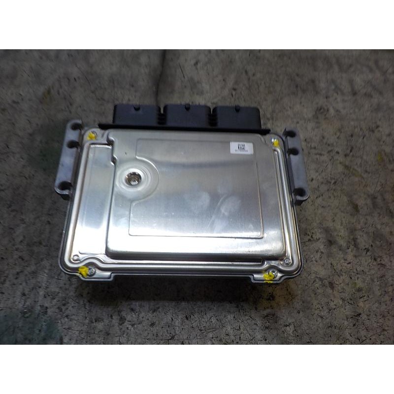 Recambio de centralita motor uce para peugeot partner kombi 1.6 16v e-hdi fap referencia OEM IAM   