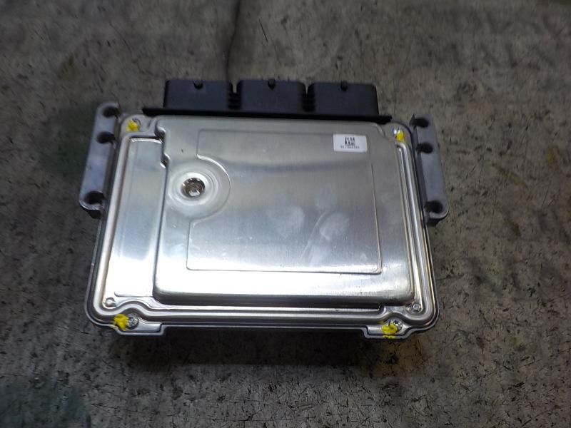 Recambio de centralita motor uce para peugeot partner kombi 1.6 16v e-hdi fap referencia OEM IAM   