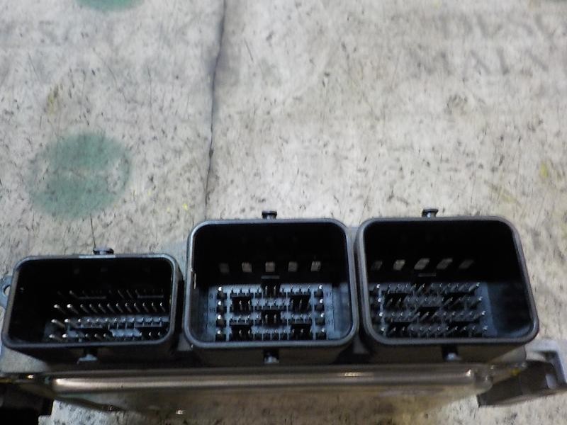 Recambio de centralita motor uce para peugeot partner kombi 1.6 16v e-hdi fap referencia OEM IAM   