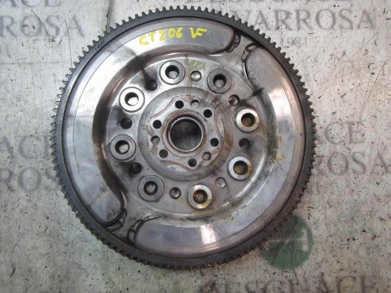 Recambio de volante motor para volvo v50 familiar 1.6 d kinetic referencia OEM IAM 31256716  