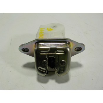 CERRADURA MALETERO / PORTON 63032FG101 