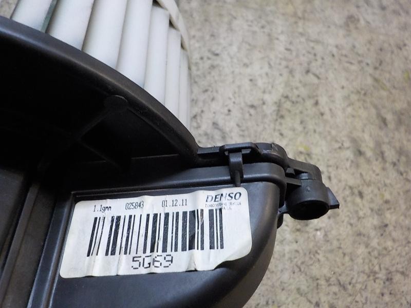 Recambio de motor calefaccion para peugeot partner kombi 1.6 16v e-hdi fap referencia OEM IAM   