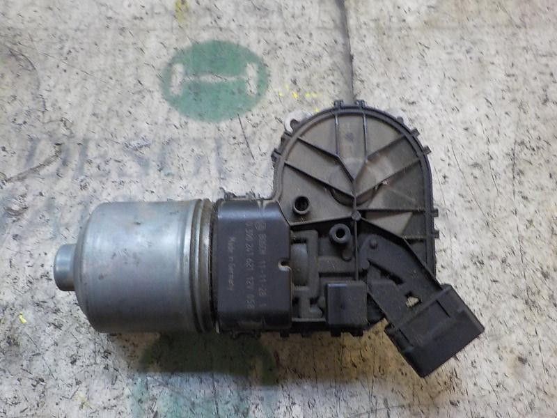 Recambio de motor limpia delantero para peugeot partner kombi 1.6 16v e-hdi fap referencia OEM IAM   