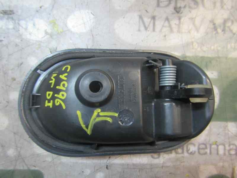 Recambio de maneta interior delantera izquierda para dacia sandero 1.2 16v cat referencia OEM IAM 8200733848  