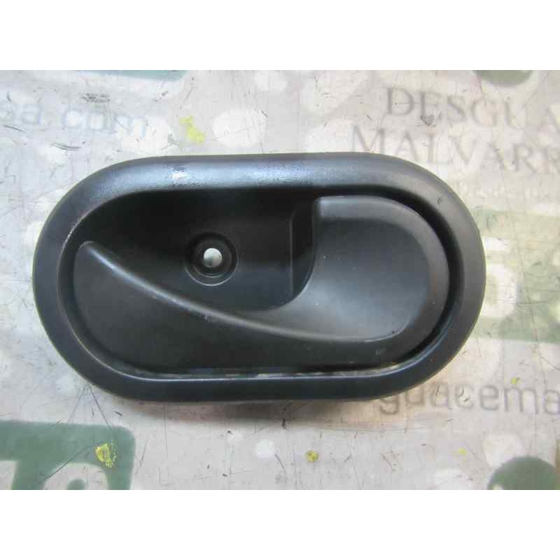 Recambio de maneta interior trasera derecha para dacia sandero 1.2 16v cat referencia OEM IAM 8200733847  