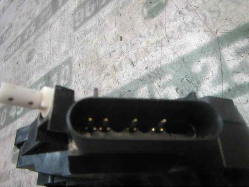 Recambio de cerradura puerta delantera derecha para ford fiesta (cb1) trend referencia OEM IAM 2048282  