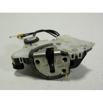 CERRADURA PUERTA DELANTERA IZQUIERDA 61032FJ070 