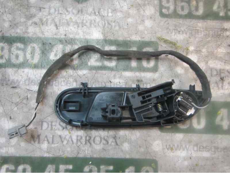 Recambio de maneta interior delantera derecha para ford fiesta (cb1) trend referencia OEM IAM 1686129  