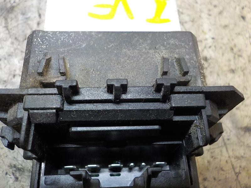 Recambio de resistencia calefaccion para renault megane iii sport tourer expression referencia OEM IAM 7701209850 34Z101606024R 