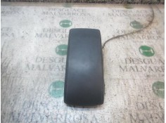 Recambio de apoyabrazos central para renault megane iii coupe 1.9 dci diesel fap referencia OEM IAM 969200017R   2