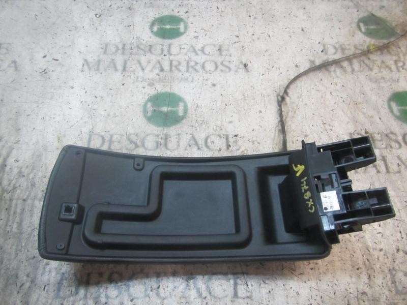 Recambio de apoyabrazos central para renault megane iii coupe 1.9 dci diesel fap referencia OEM IAM 969200017R  