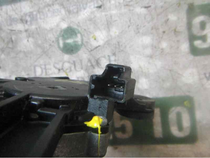 Recambio de motor limpia trasero para ford fiesta (cb1) trend referencia OEM IAM 1774291 0390201215 0390201215