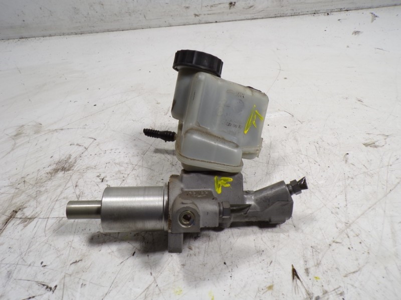 Recambio de bomba freno para mercedes-benz clase c (w204) familiar 2.1 cdi cat referencia OEM IAM A0064301501  