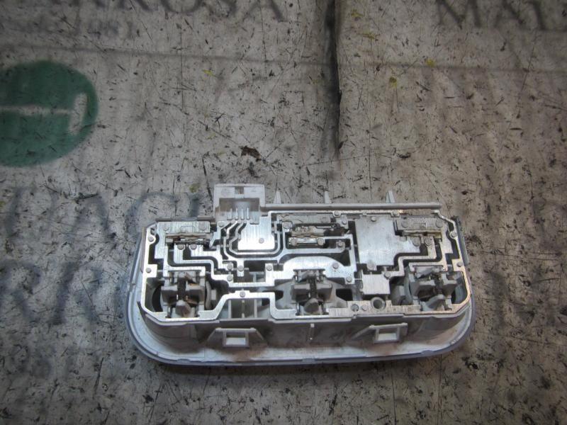 Recambio de piloto interior para renault megane iii coupe 1.9 dci diesel fap referencia OEM IAM 264300008R  